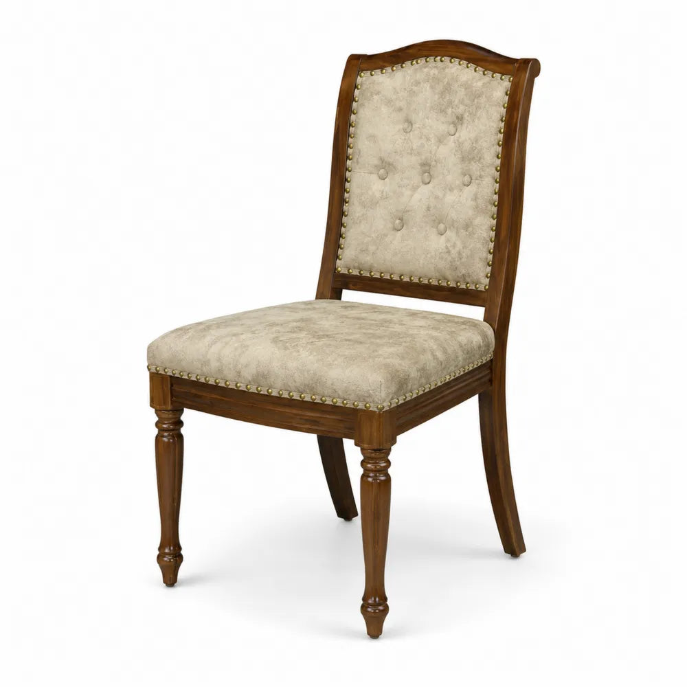 Chaise en bois avec tissu beige