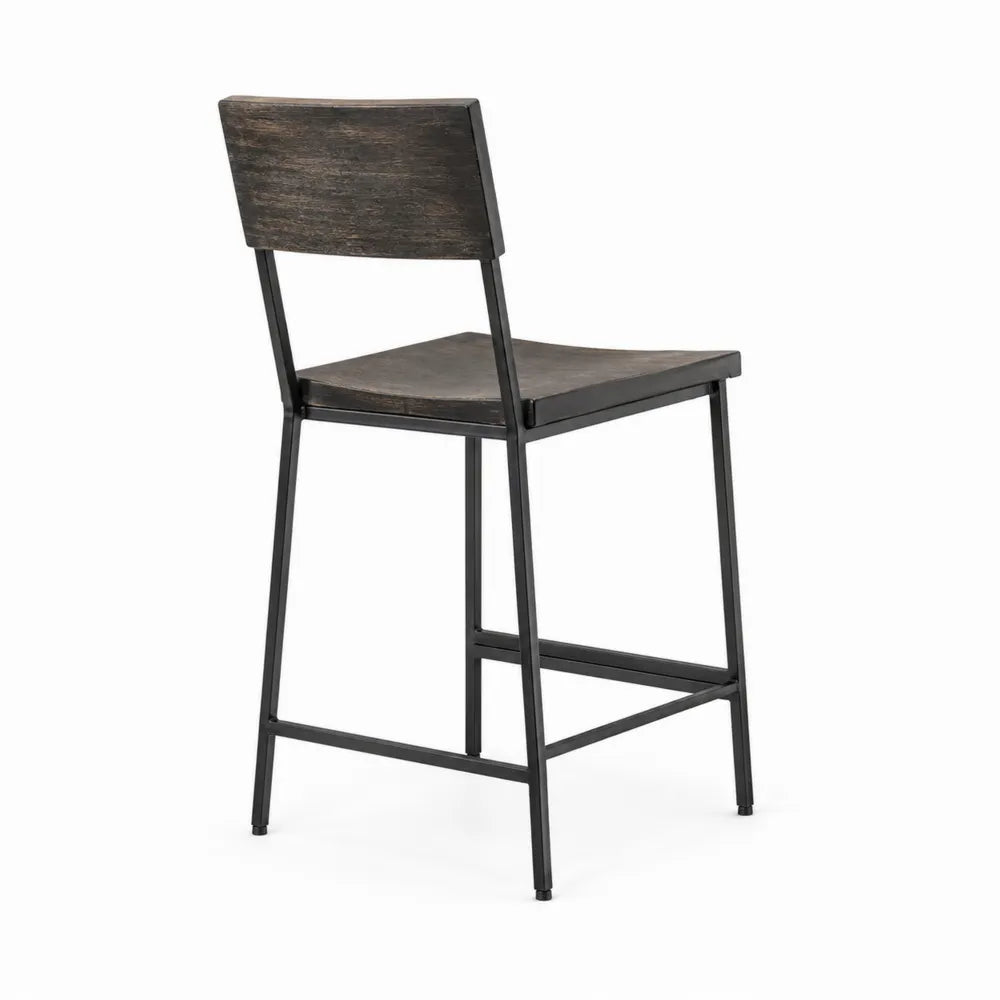 Chaise en bois massif et cadre en acier noir